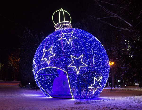 Новогодний декор во Владивостоке